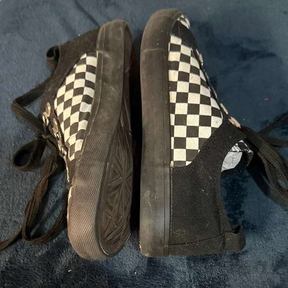 Monochrome Checkered Women's Sneakers - Picture 5 of 7